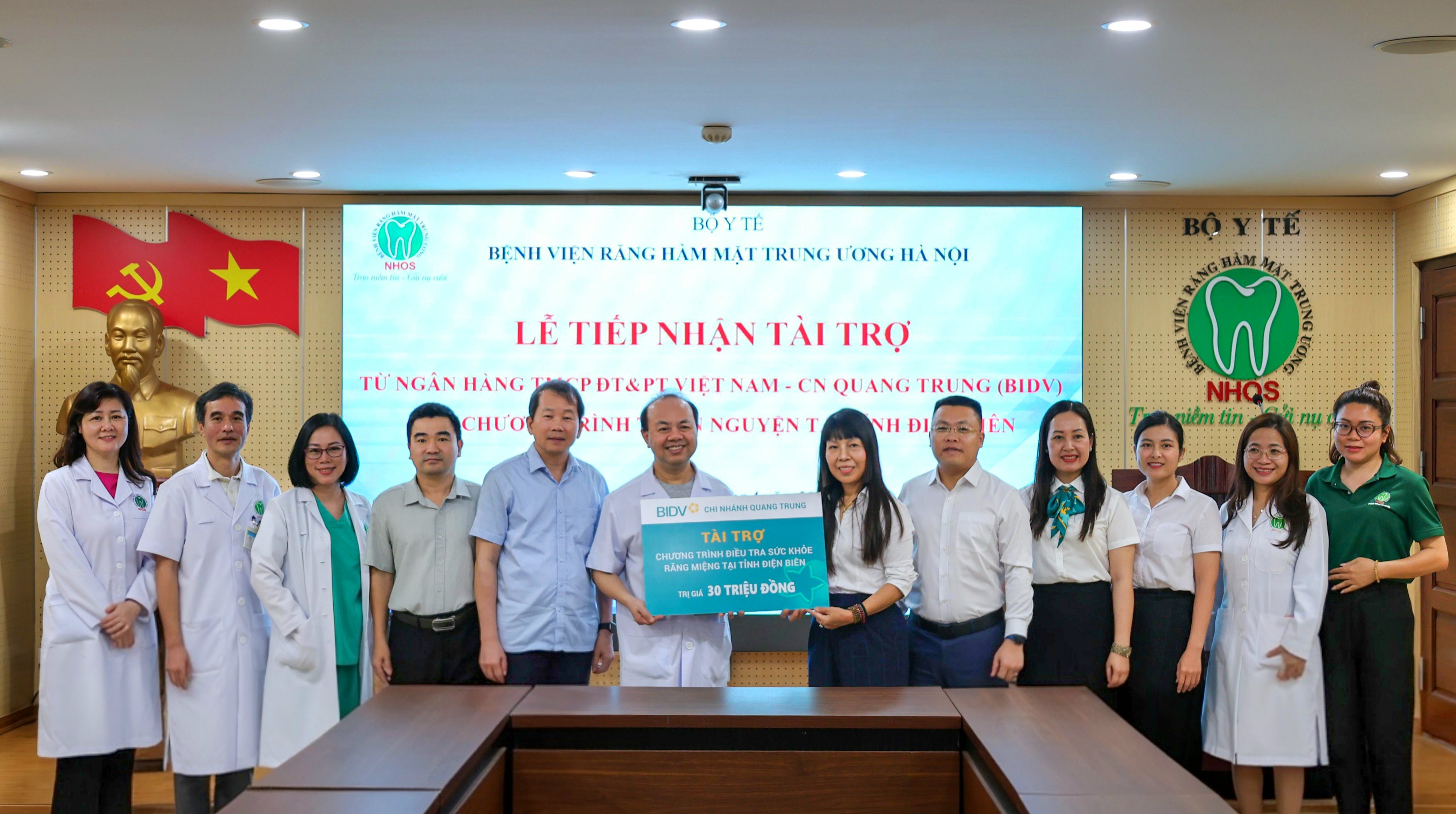 LỄ TIẾP NHẬN TÀI TRỢ CHO  CHƯƠNG TRÌNH THIỆN NGUYỆN TẠI TỈNH ĐIỆN BIÊN